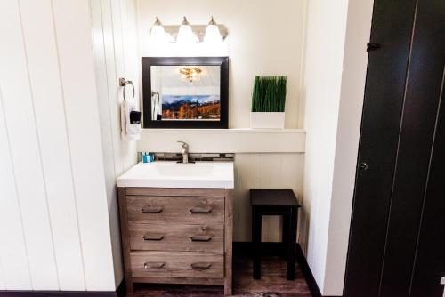 Garden of the Gods RV Resort – Colorado Springs, CO