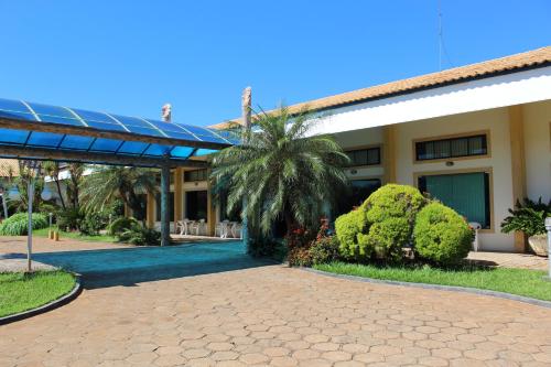 Exterior view of Grandes Lagos Park Hotel