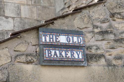 Newly renovated Old bakery House in Bath, 3 Bedroom, FREE Parking, Бат (фото 6)