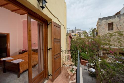 Katerina Traditional Rooms - image 11