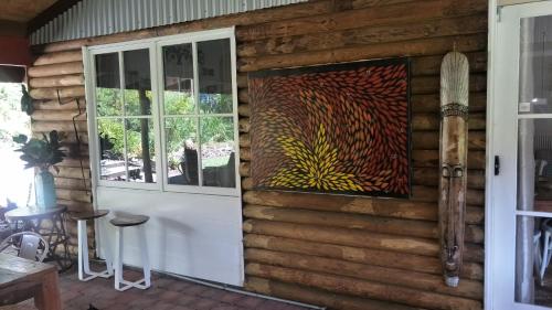 Springbrook Log Cabin Retreat