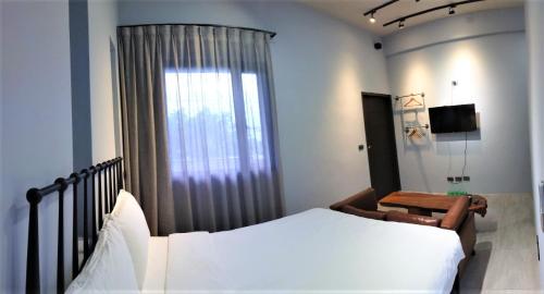 82行旅電梯民宿 來電享優惠 82行旅電梯民宿 來電享優惠