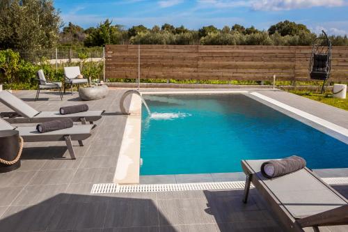 Artemon New Luxury Villa 5