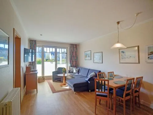 Dünenpark Binz - Komfort Ferienwohnung mit 2 Schlafzimmern und Terrasse im Erdgeschoss 004 in Binz, Deutschland