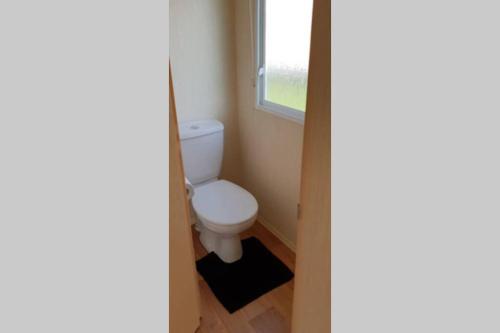 8 berth caravan on the fab Presthaven beach resort