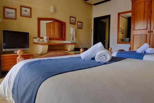 1 queen bed