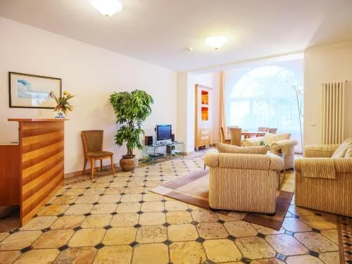 Strandvillen Binz - Ferienwohnung mit Meerblick und 2 Schlafzimmern SV-559 in Binz, Deutschland