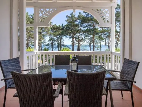 Strandvillen Binz - Ferienwohnung mit Meerblick, 2 Schlafzimmern und Balkon SV-607 in Binz, Deutschland