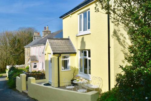 1 Tower Hill ,tranquil,private,tucked Away On A Nothrough Lane., , West Wales