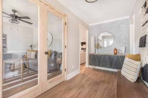 Stylish & Spacious Home Near ATL in Other