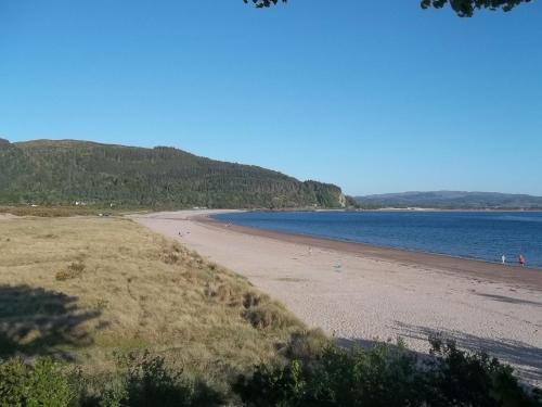 Beach, Kintaline-Spacious Private well equipped Home on small farm, close to beach, woods in Benderloch