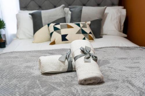 Cheerful 2 Bedroom Homely Apartment, Sleeps 4 Guest Comfy, 1x Double Bed, 2x Single Beds, Free Parking, Free WiFi, Suitable For Business, Leisure Guest, Contractors, QE Hospital, Glasgow, Near Airport & City Centre, Perfect For Common Wealth Games 2026, Glasgow (fotografie 7)