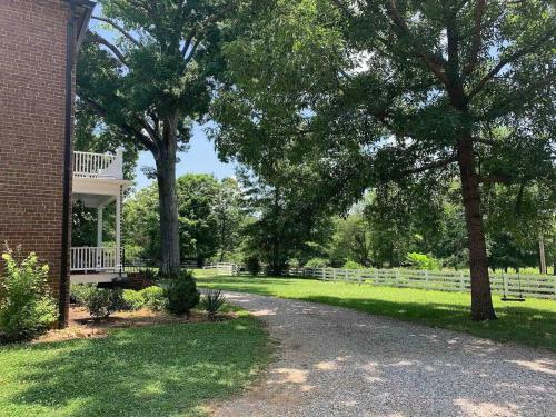 Historic Boyd Harvey House and Grounds