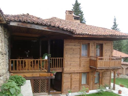 Sarafova Guest House - image 9