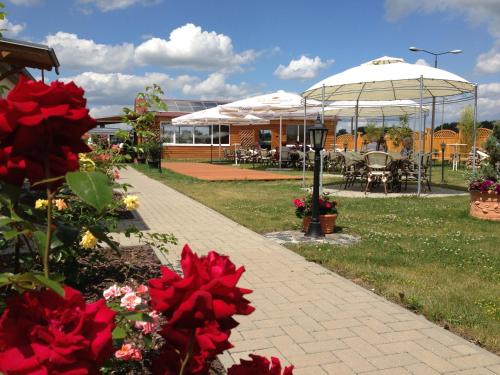 Dārzs, Pension am Radweg & Ristorante Juani in Wriezen