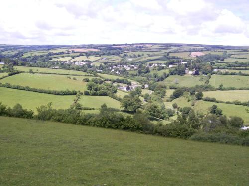 Monks Cleeve - image 2