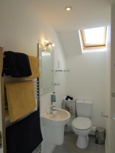 Oak Lodge B&B - image 14