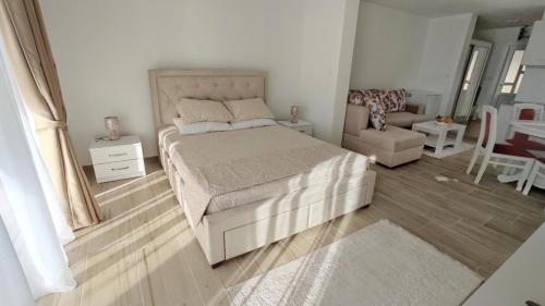 Apartment with Sea View image 8