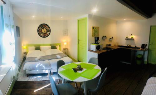 La maison du voyage Room Type - Family Room with Garden View La maison du voyage Room Type - Family Room with Garden View