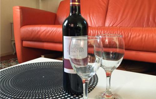 Two-Bedroom Holiday Home in Tzummarum - image 14