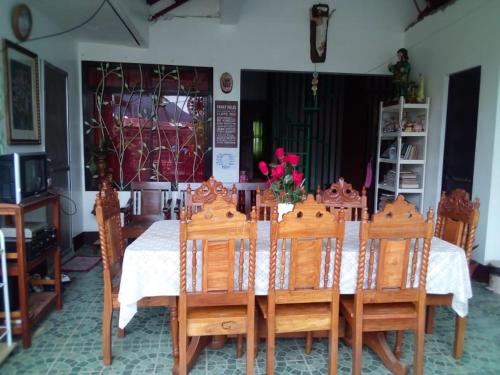 Ellens Homestay near Irosin Hot Springs