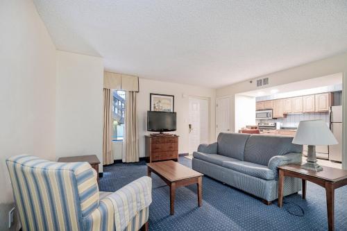 Doral Inn and Suites - image 4