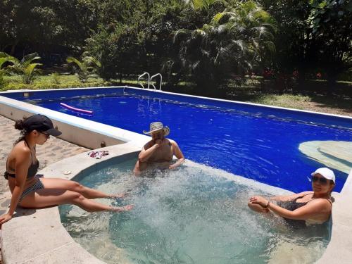 مسبح, TierraViva in Tobia