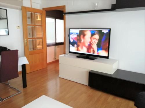 APARTAMENTO HUESCA in مركز مدينة أويسكا