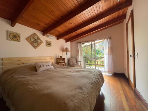 1 queen bed