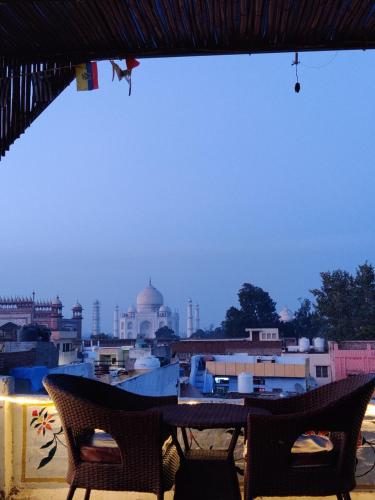 Joey's Hostel Agra