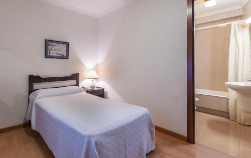 1 twin bed