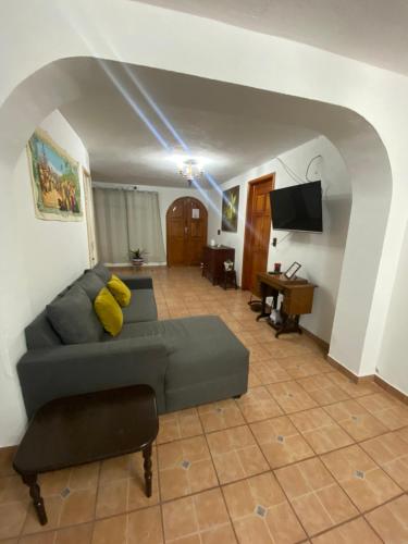 CASA ENTERA PURA VIDA! in Ciudad Hidalgo