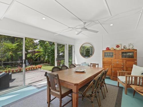 Immaculate Beachside Home with Fireplace and Patio in Bateau Bay