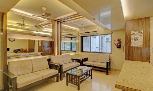 Capital O 2586 Hotel Vikrant Residency