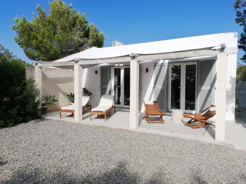 House with 3 bedrooms in Formentera with enclosed garden 5 km from the beach - image 2