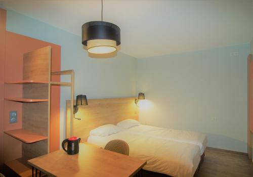 Apparthotel Torcy Apparthotel Torcy is conveniently located in the popular Torcy area. Offering a variety of facilities and services, the hotel provides all you need for a good nights sleep. Family room are there for 