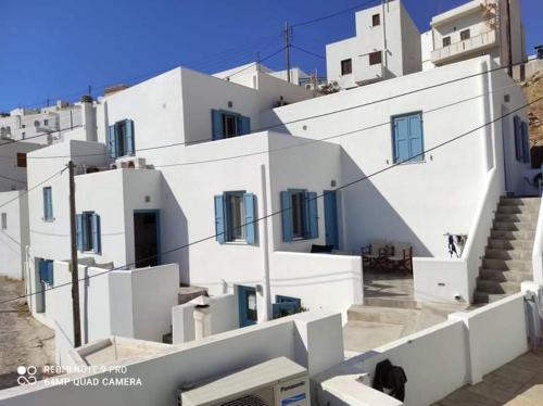 Anemoessa Studios in Serifose saar