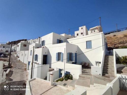 Anemoessa Studios in Serifose saar