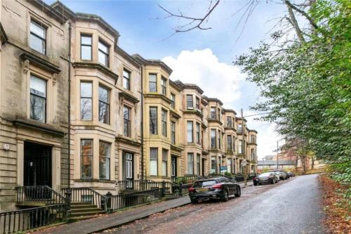 Botanical Inspired Boutique Flat, Glasgow West End, Hillhead, Glasgow