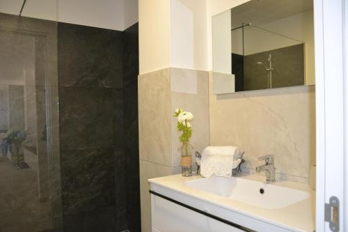 Bathroom, Il Crepuscolo Apartment - Villaggio di Mary in Lamie di Olimpia