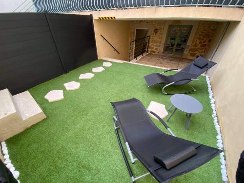 Gîte Love Dreams Jacuzzi privatif (Gite Love Dreams Jacuzzi privatif) in ฌีญัค