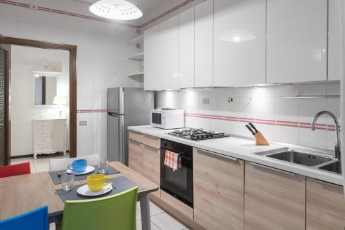 Flats4Rent Lucia - image 10