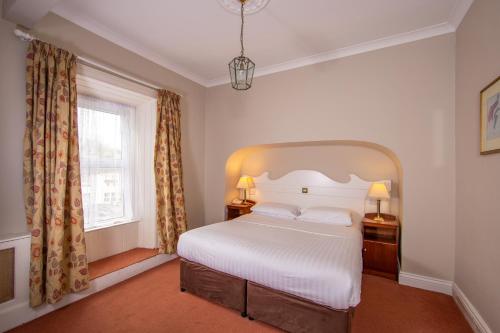 Foyles Hotel - main image