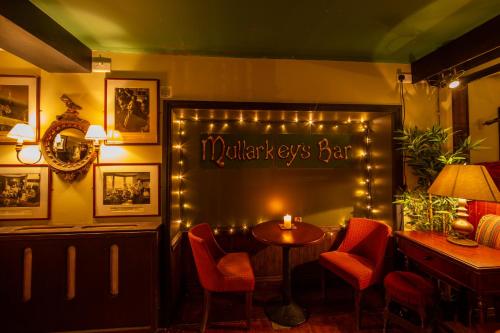 Foyles Hotel - image 4