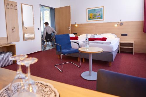 2 twin beds