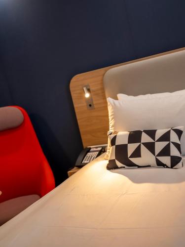 Holiday Inn Express - Nice - Grand Arenas an IHG Hotel - image 4