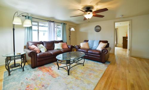 1014_Swope in Knob Hill