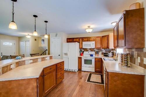 3806_SOMERSET - image 7