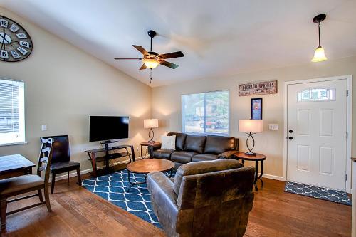 3808_somerset - main image