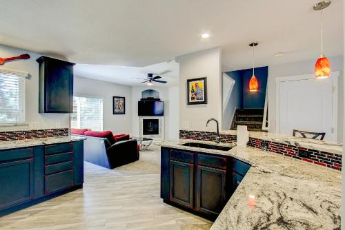 5566_Timeless View in Colorado Springs, USA